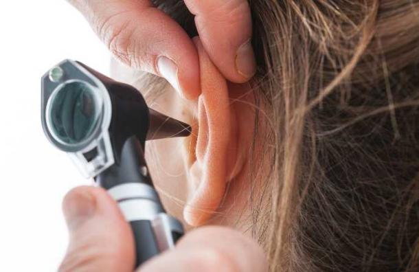 El Covid-19 podría acusar pérdida de la audición de forma permanente
