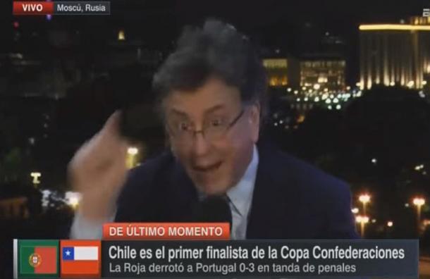 Comentaristas mexicanos acusan a la FIFA de posible «mano negra» en la semifinal de Chile y Portugal
